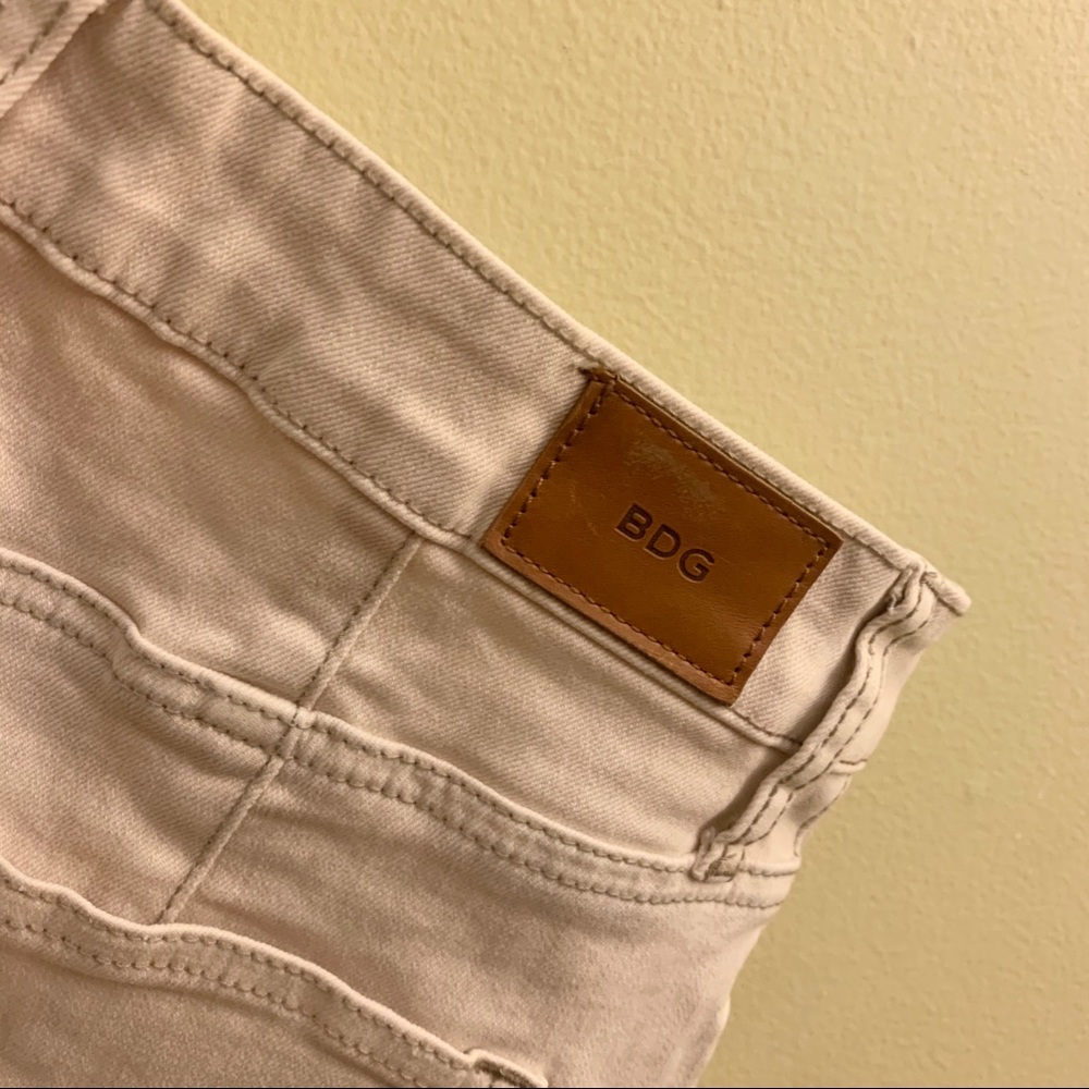 Urban Outfitter BDG High Waisted Denim Short - Picture 3 of 5